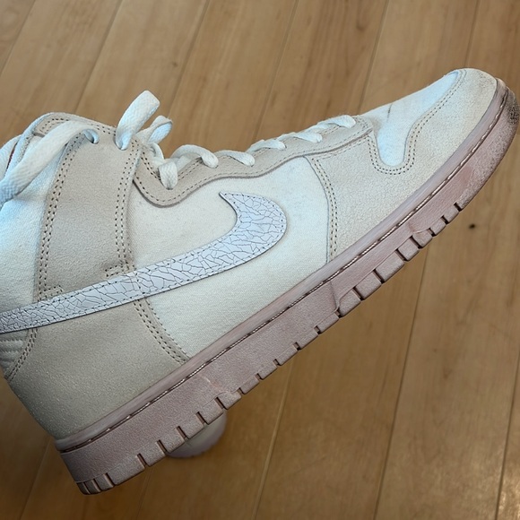 Nike Dunk Hi Retro size 10 Cracked Leather Salt Flats DV0822-100 Men's - Picture 9 of 12